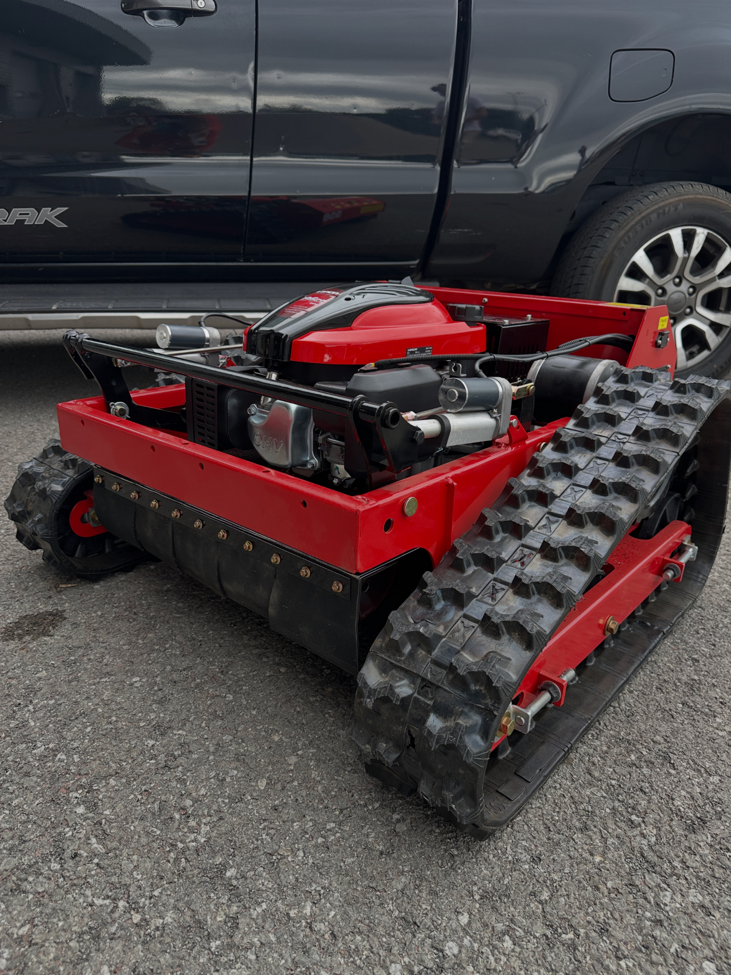 Tondeuse à Chenilles Télécommandée Hybride – ROKAYODA