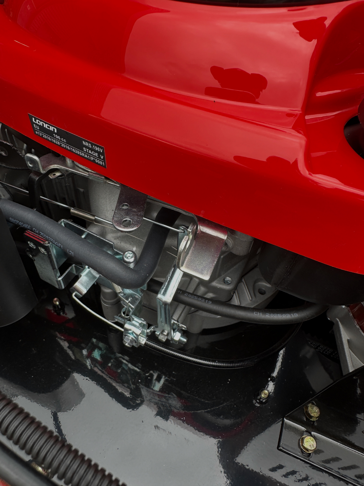 Tondeuse à Chenilles Télécommandée Hybride – ROKAYODA